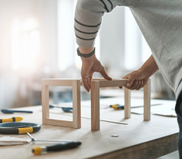 Comment réaliser un meuble design facilement en bricolant soi-même ?